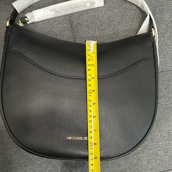 Michael Kors bag - Picture 14 of 14